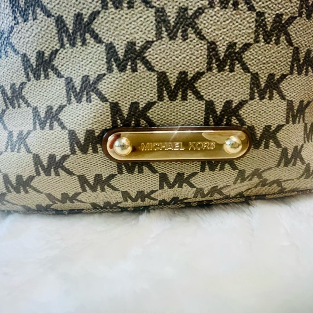 Michael Kors Nolita Large Hobo Bag with Signature Logo - Picture 3 of 6